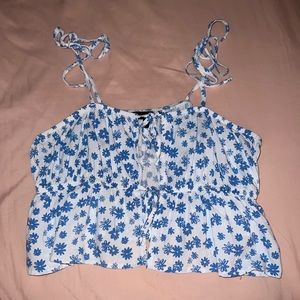 Kendall and Kylie tank